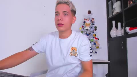 justin_biker online show from December 5, 2025, 2:14 pm