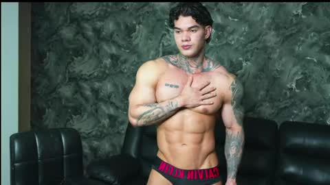 justin clark1 online show from May 27, 2026, 4:53 am