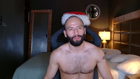 Snapshot of justin_hton chatting on December 29, 2024, 10:25 pm Justin online show from December 29, 2024, 10:25 pm