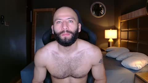 Snapshot of justin_hton chatting on January 16, 2025, 11:37 am Justin online show from January 16, 2025, 11:37 am