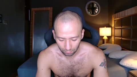 Snapshot of justin_hton chatting on February 8, 2025, 10:29 pm Justin online show from February 8, 2025, 10:29 pm