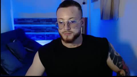 Snapshot of justin_mackenlly chatting on March 5, 2026, 9:33 pm justin_mackenlly online show from March 5, 2026, 9:33 pm