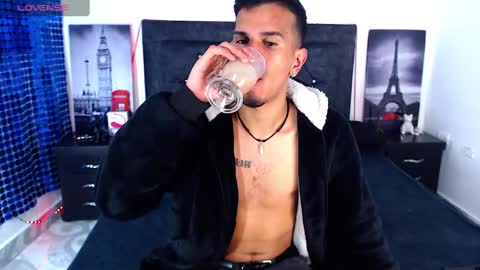 JUSTIN online show from February 12, 2025, 4:54 am