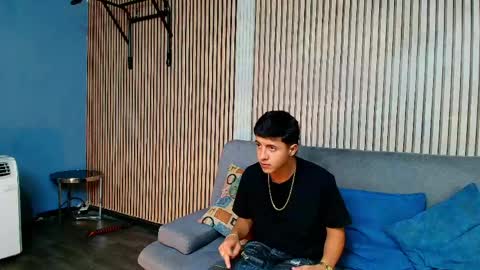 Justin Ortiz online show from May 29, 2026, 9:35 pm