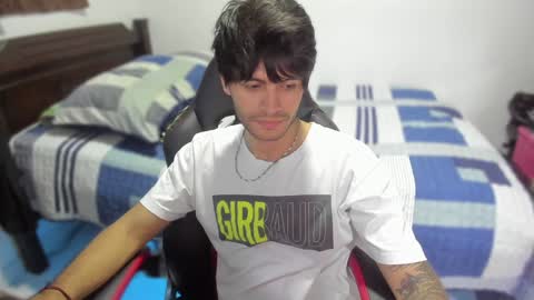 Snapshot of justin_stark1 chatting on December 3, 2024, 11:35 pm Diego online show from December 3, 2024, 11:35 pm