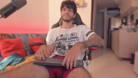 Snapshot of justin_stark1 chatting on November 15, 2025, 10:26 pm Diego online show from November 15, 2025, 10:26 pm