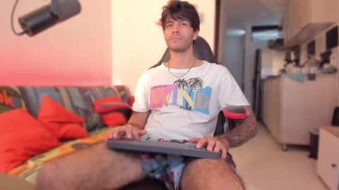 Snapshot of justin_stark1 chatting on November 20, 2025, 6:18 pm Diego online show from November 20, 2025, 6:18 pm