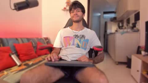 Snapshot of justin_stark1 chatting on November 25, 2025, 9:26 pm Diego online show from November 25, 2025, 9:26 pm