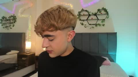 Justin online show from November 25, 2025, 11:21 am