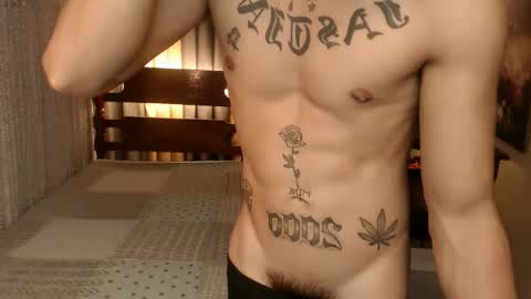 Snapshot of justine_hunk chatting on January 10, 2026, 6:42 pm justine_hunk online show from January 10, 2026, 6:42 pm