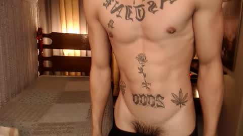 Snapshot of justine_hunk chatting on February 18, 2026, 5:31 pm justine_hunk online show from February 18, 2026, 5:31 pm