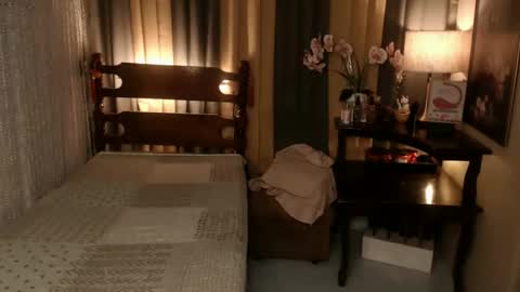 Snapshot of justine_hunk chatting on March 1, 2026, 4:42 pm justine_hunk online show from March 1, 2026, 4:42 pm