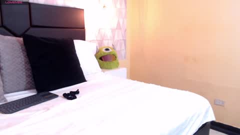 Justine online show from January 24, 2025, 1:13 am