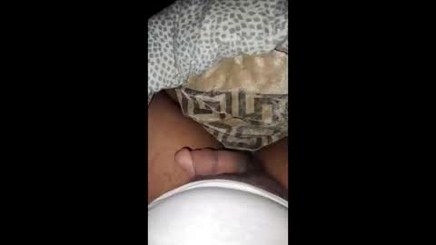 justingodla20 online show from November 14, 2025, 2:43 am