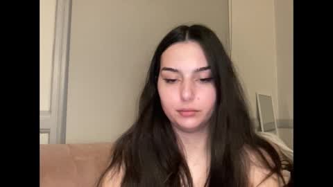 Jess online show from September 12, 2025, 4:23 am