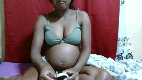 Snapshot of justlhot chatting on January 17, 2025, 12:10 am Justlhot online show from January 17, 2025, 12:10 am