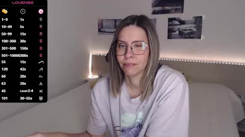 Julie online show from October 20, 2025, 3:51 am