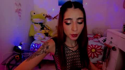 Mia online show from February 25, 2025, 11:44 pm