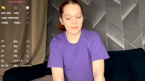 Lina online show from December 17, 2025, 8:15 pm