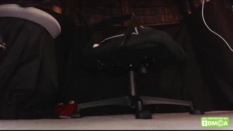 M. Dean online show from April 8, 2026, 7:03 pm