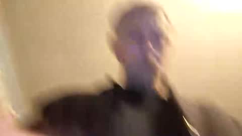 justwant2strokeit online show from March 31, 2026, 9:21 am