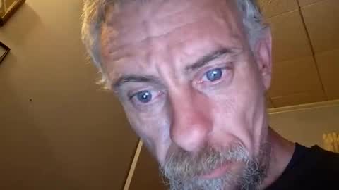 justwant2strokeit online show from April 5, 2026, 7:38 am