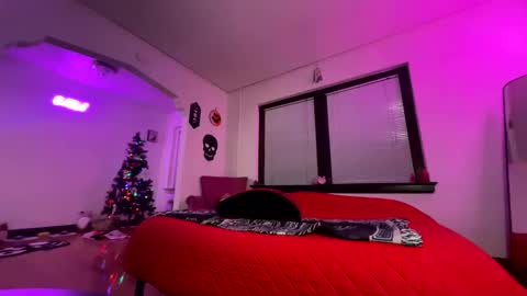 juustchloo online show from December 3, 2025, 6:32 am