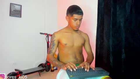 k_florez online show from December 19, 2025, 2:29 am