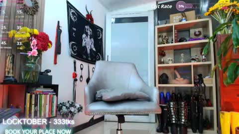 Snapshot of kaariyn_ chatting on October 11, 2025, 2:33 am Carym online show from October 11, 2025, 2:33 am