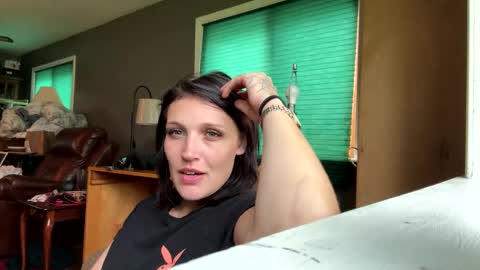 Kac online show from September 10, 2025, 6:52 pm