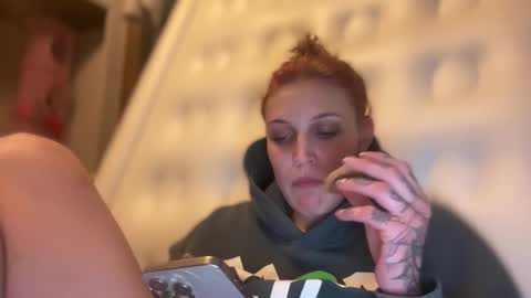 Kac online show from November 13, 2025, 11:58 pm