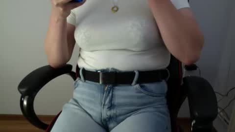 kacperbig98 online show from October 27, 2025, 2:26 am