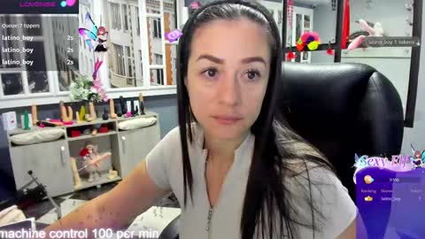 Antonella online show from February 13, 2025, 10:55 am