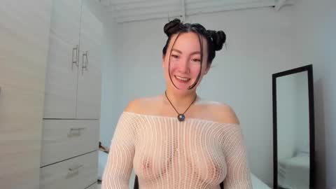 ChloeIndependient model online show from November 20, 2025, 2:39 pm