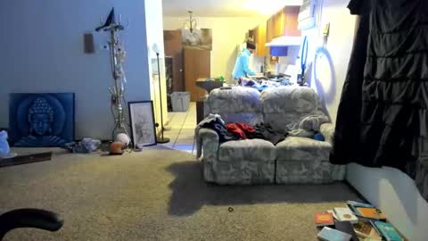 Kaiku77 online show from December 2, 2025, 7:03 am