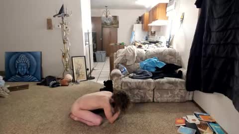 Kaiku77 online show from December 4, 2025, 6:34 am