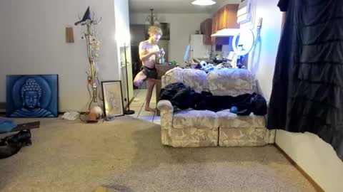 Kaiku77 online show from December 14, 2025, 6:08 am