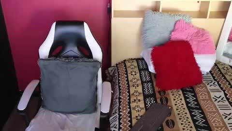 Snapshot of kaily_jonness chatting on October 12, 2025, 9:36 pm kaily jonness online show from October 12, 2025, 9:36 pm