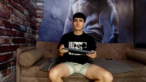 Snapshot of kairoblaaze chatting on November 14, 2025, 2:05 pm KairoBlaaze online show from November 14, 2025, 2:05 pm