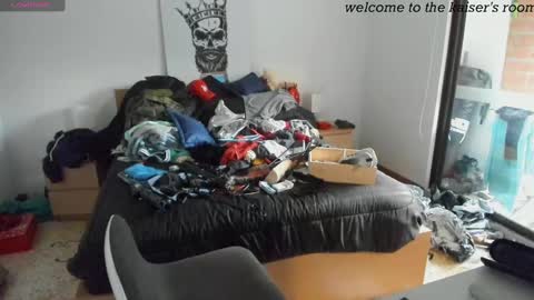 Snapshot of kaiser679 chatting on December 13, 2024, 9:30 pm kaiser679 online show from December 13, 2024, 9:30 pm