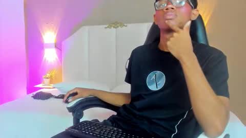 Snapshot of kaisonrouse chatting on February 27, 2026, 7:58 pm kaisonrouse online show from February 27, 2026, 7:58 pm