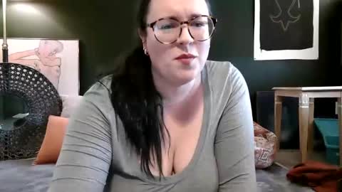 Snapshot of kaitrosss chatting on May 14, 2026, 9:32 pm kaitrosss online show from May 14, 2026, 9:32 pm