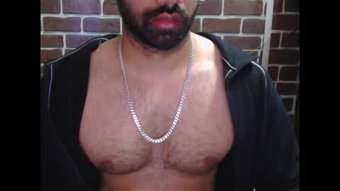 Vicky online show from February 1, 2025, 6:08 pm