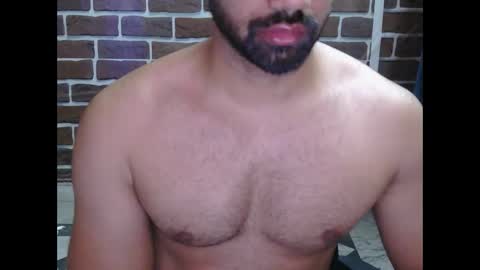 Vicky online show from February 19, 2025, 4:44 pm