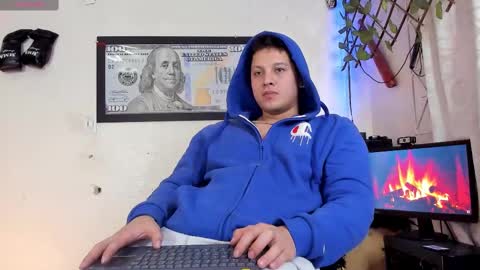 Snapshot of kaledd_musclee chatting on February 22, 2025, 4:19 pm Kaledd musclees room Master online show from February 22, 2025, 4:19 pm
