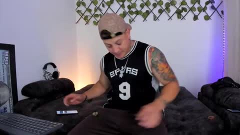 Snapshot of kaledd_musclee chatting on September 19, 2025, 5:24 pm Kaledd musclees room Master online show from September 19, 2025, 5:24 pm