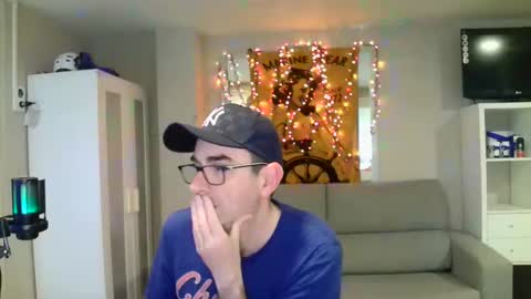 Snapshot of kalem48 chatting on February 23, 2025, 9:11 am MusicMen49 online show from February 23, 2025, 9:11 am