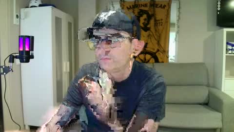 Snapshot of kalem48 chatting on February 25, 2025, 9:09 am MusicMen49 online show from February 25, 2025, 9:09 am