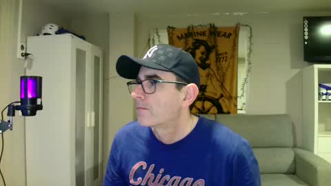 Snapshot of kalem48 chatting on February 26, 2025, 12:49 am MusicMen49 online show from February 26, 2025, 12:49 am