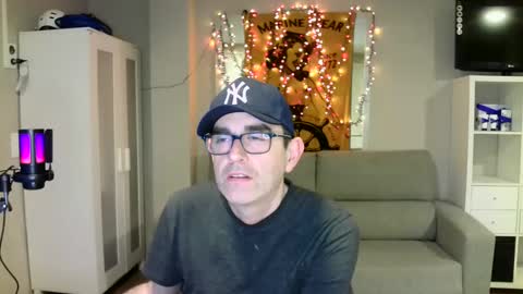 Snapshot of kalem48 chatting on March 5, 2025, 11:05 pm MusicMen49 online show from March 5, 2025, 11:05 pm